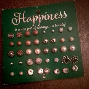 ❄️New Earrings 20 Pairs ❄️ Winter Sale ❄️